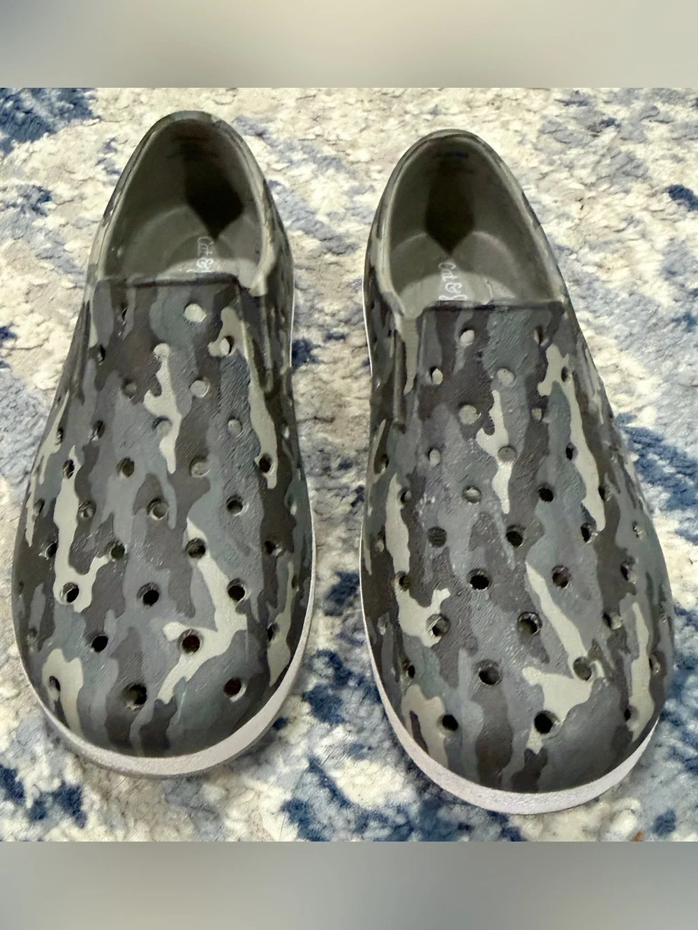 Cat & Jack Boys' Gray Camo Slip-On Water Clogs